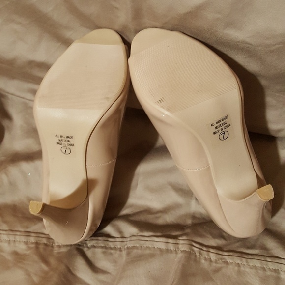 D ❤ (Delicious) High heels - Picture 2 of 5